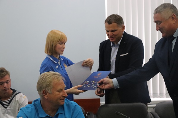Херсонські спортсмени отримали заслужені відзнаки від Міністерства молоді та спорту України
